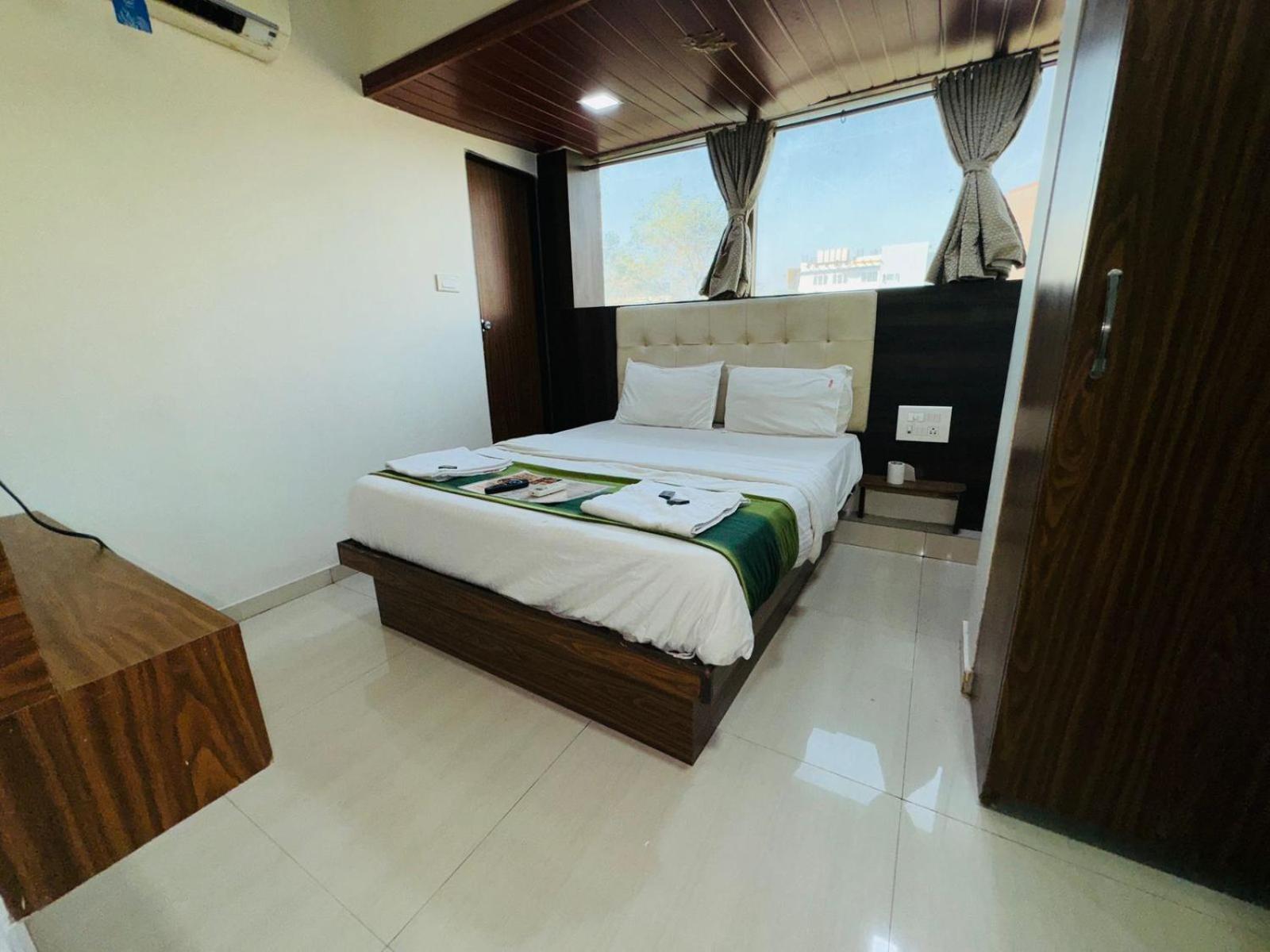 Hotel Artusinn Midc Andheri East Bombay Eksteriør billede